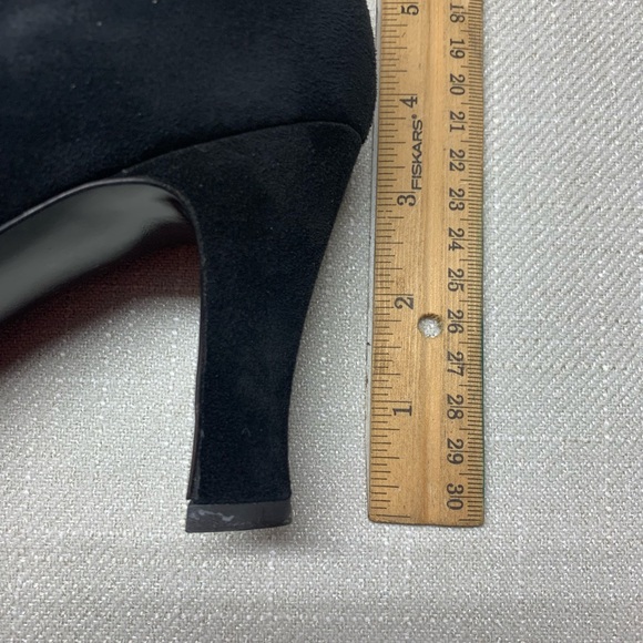 Bruno Magli Black Floral Suede Leather Heels – Size 8.5 AA - Picture 10 of 10